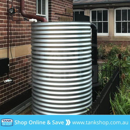 Galvanised steel round rainwater tank